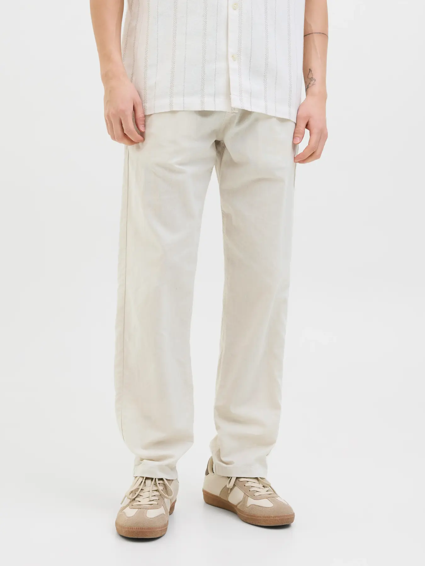 12248606_JPSTKANE_SUMMER_LINEN_BLEND_JOGGER_SN_1.webp