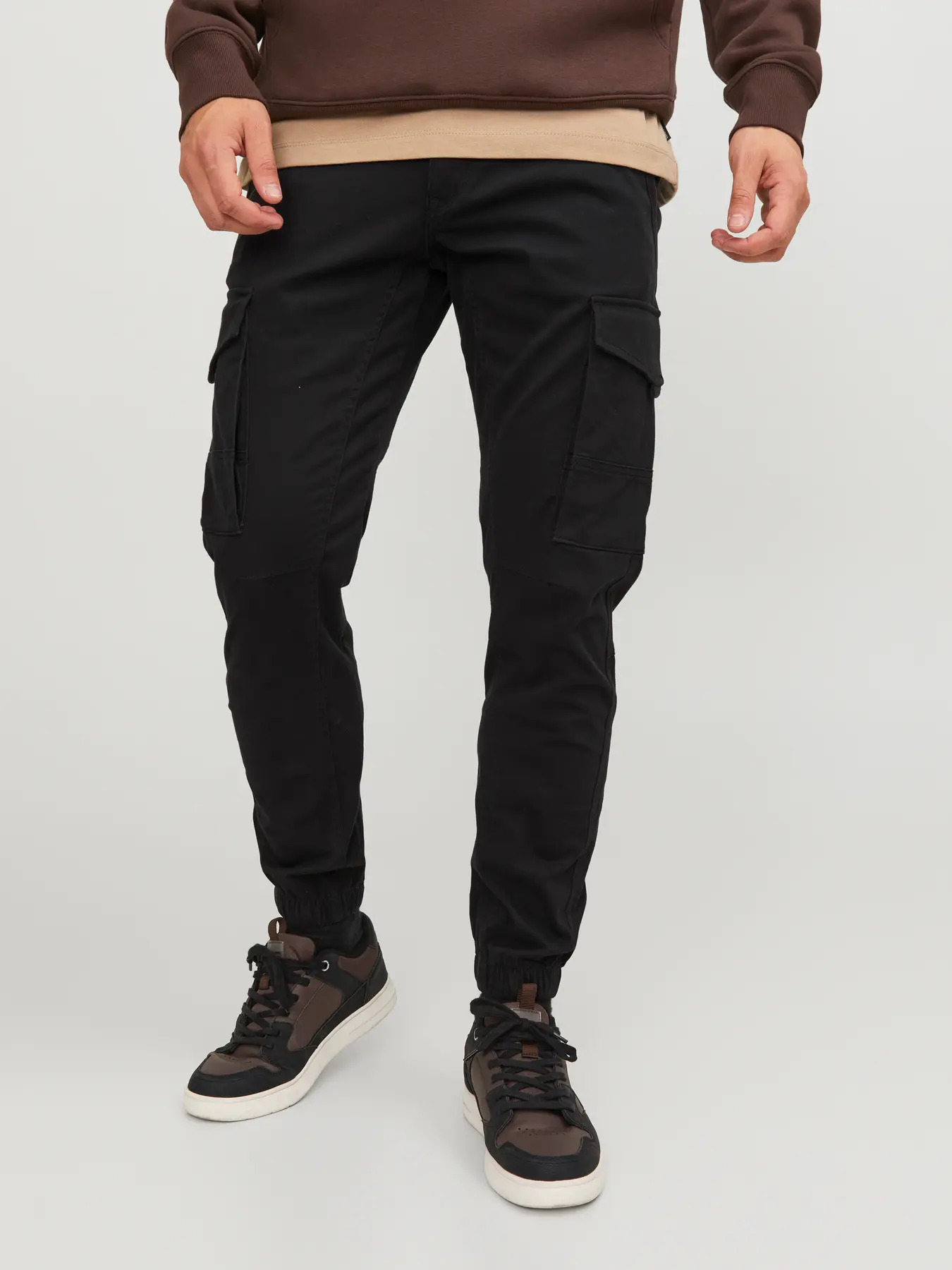 12139912_JPSTPAUL_FLAKE_CARGO_NEGRO_NOOS_1.webp