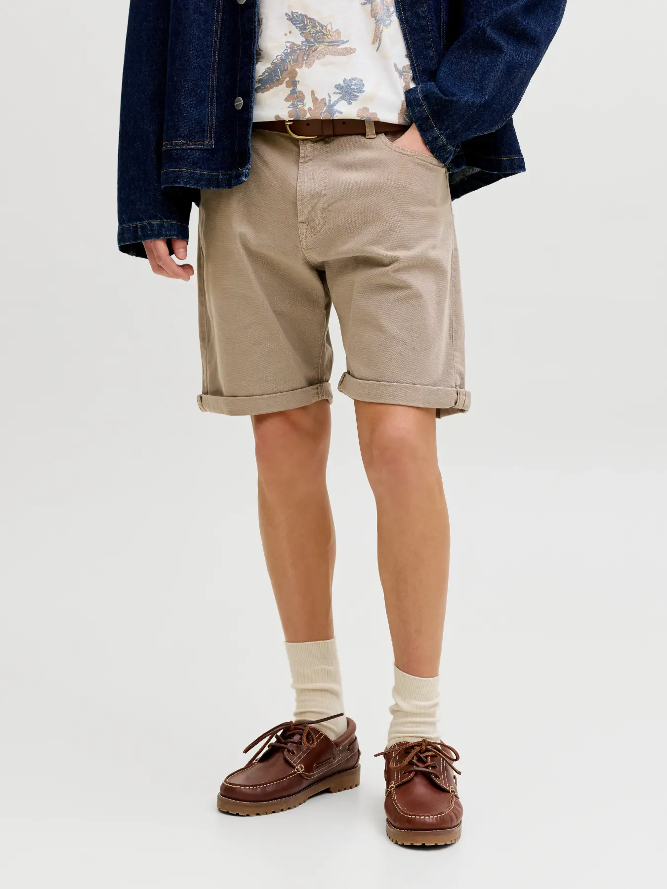 12292869_JPSTRICK_ALLEN_ICON_SHORTS_beige_REG_SN_1.webp